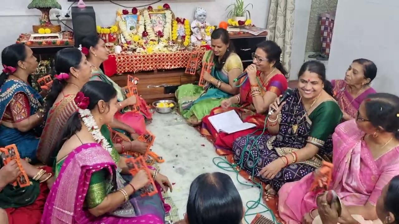 લખેલું છે 🌻નવા વર્ષનું🌻 નવું ભજન સાખી ્્્્્ કનૈયા યાદ તારી આવે🌻