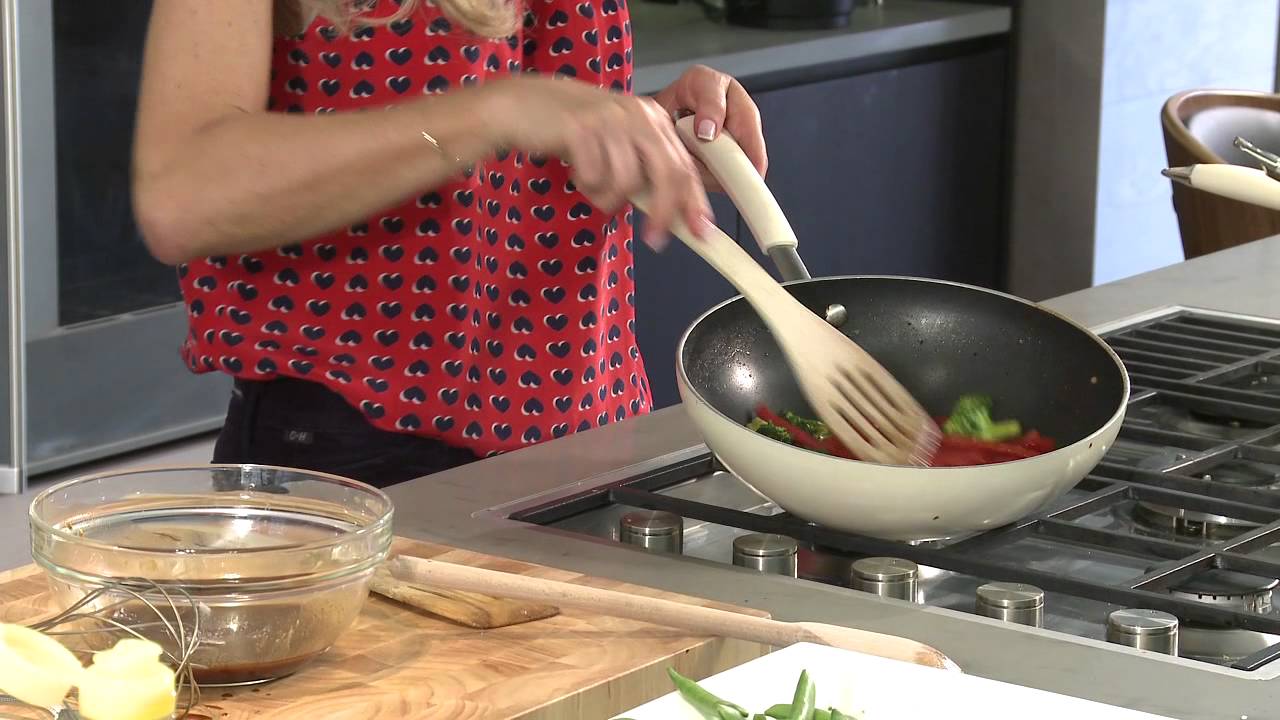 Healthy recipe for pregnancy - Beef Stir Fry by Annabel Karmel