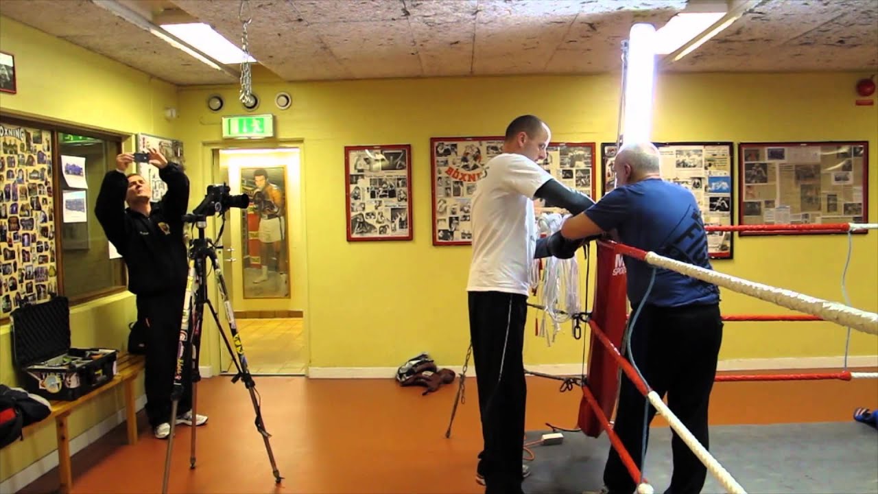 Boxing behind the scene