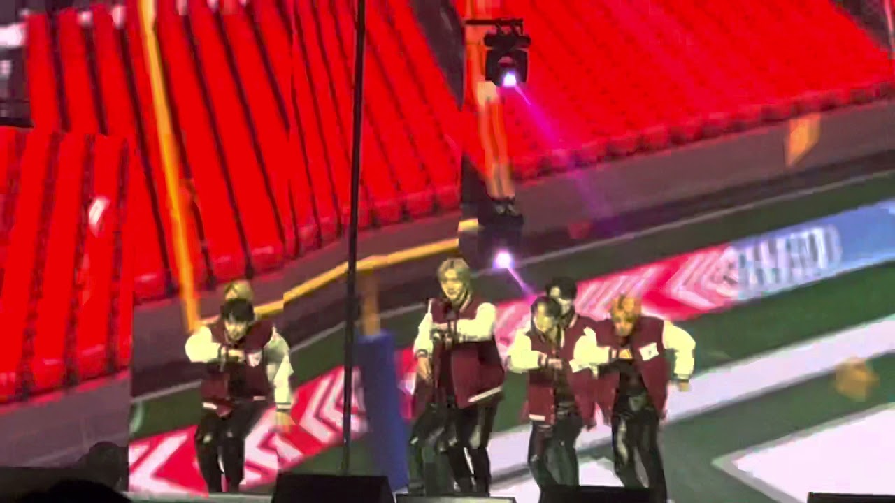 ENHYPEN (엔하이픈) - Tamed-Dashed Fancam @ 2022 Weverse Con 211231 위버스콘 직캠