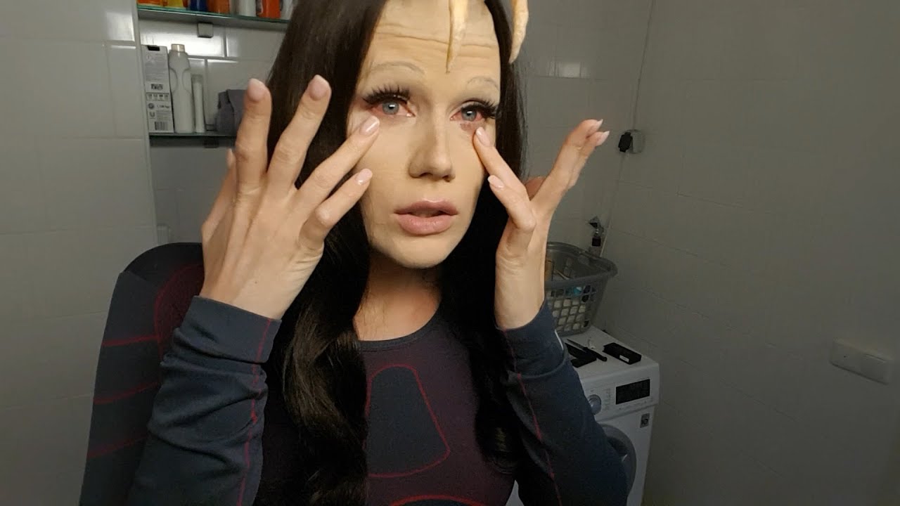 Mantis MAKE UP was a NIGHTMARE!!!