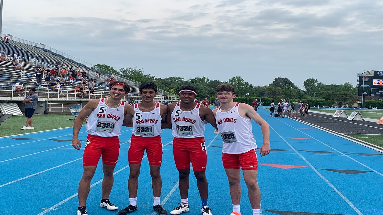 Hinsdale Central State Championship 4x400