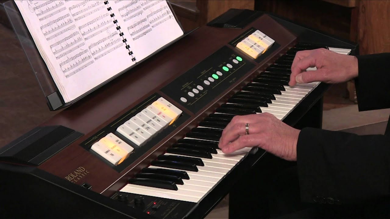 Roland C-200 Classic Organ - Hector Olivera - Mouret's Rondeau