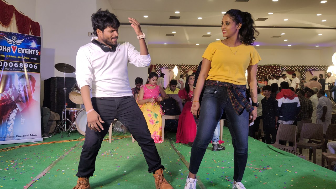 POWER STAR PAVAN KALYAN చిట్టి నడుమునే చూస్తున్నా#dance రైల్వేకోడూరుMADHAV EVENTS#nellore 9000068906