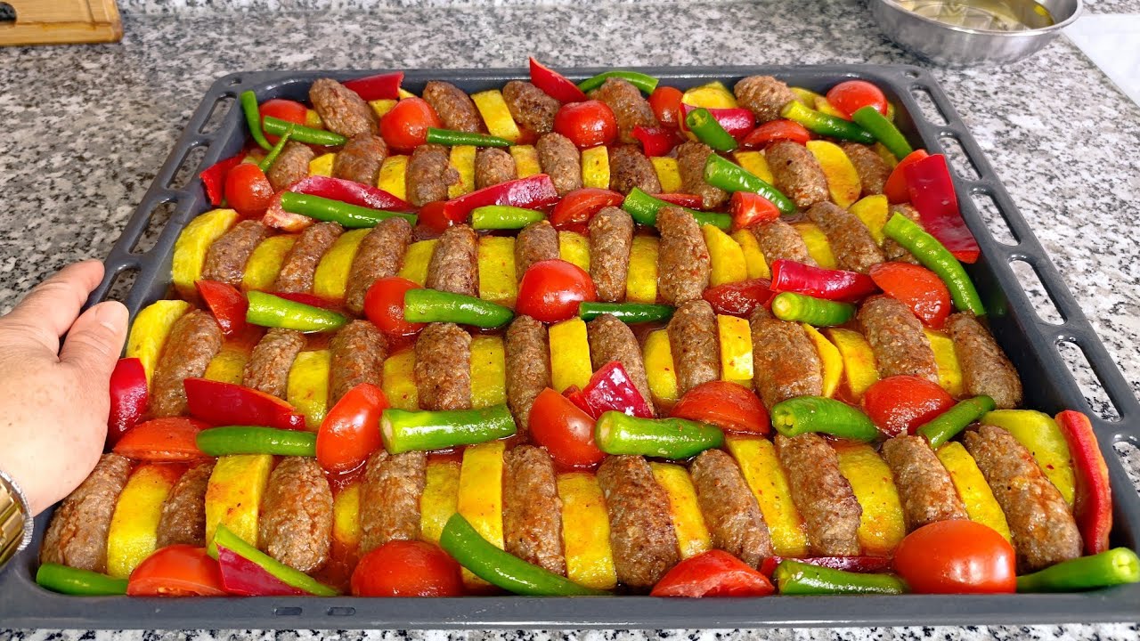 İzmir Köftesi Nasıl Yapılır 💯 Kesinlikle Kebap Fırın Yemeği İzmir Köfte Tarifi Nefis Yemek Tarifleri