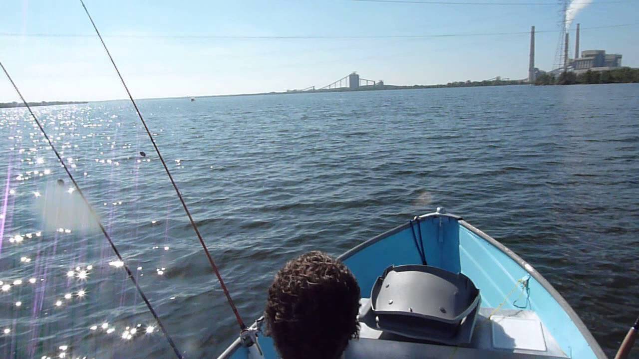 3.5 mile run Johnson 15hp 14ft v-hull