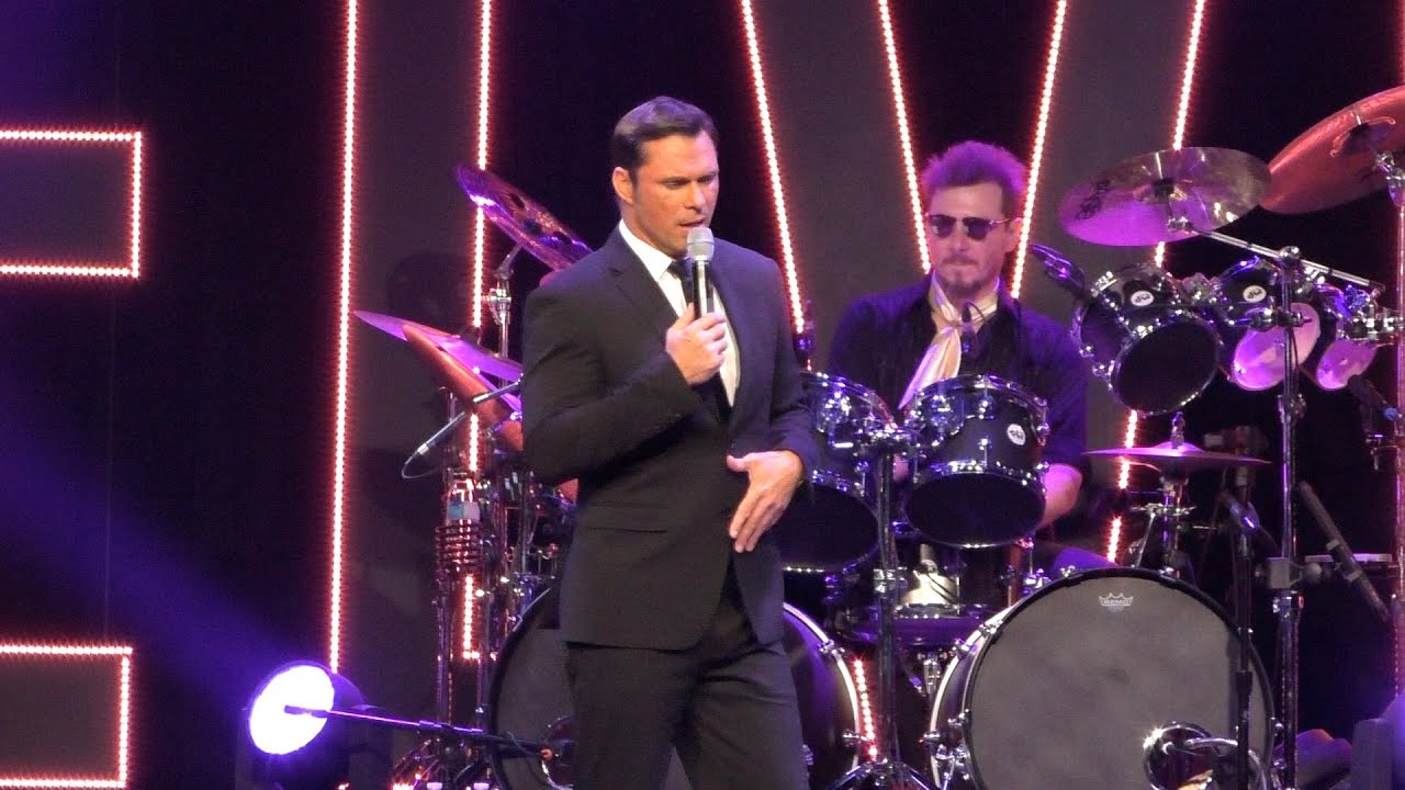 Diogo Light as Julio Iglesias - video by Susan Quinn Sand