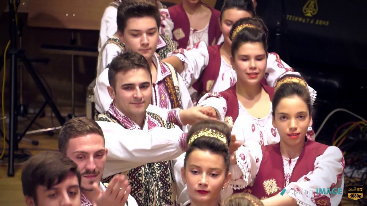 ANSAMBLUL GHIOCELUL DIN GIROC - DANS PE GENERATII - SPECTACOL 4 DECEMBRIE 2016