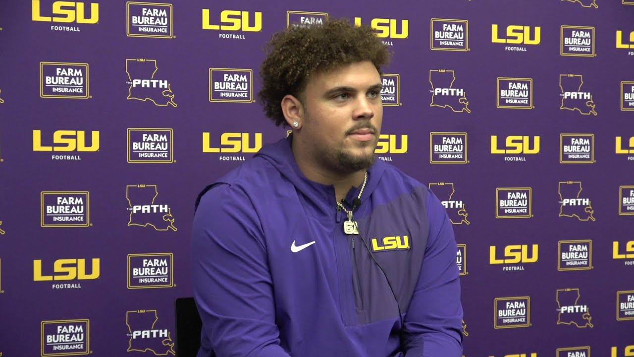 Интервью на неделе в LSU Center Braelin Moore в Южной Каролине
