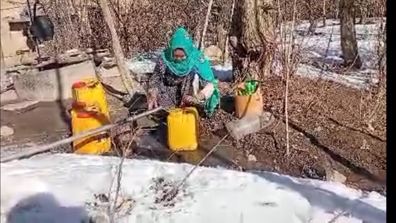 Village life in Afghanistan| Doing chores and work