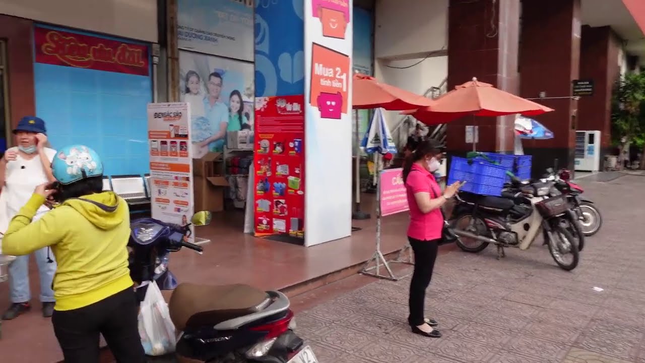 $620 dollar apartment Vietnam District 3 Saigon