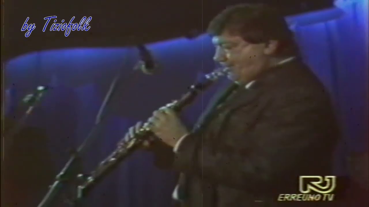 KNOW WHY AND SO DO YOU e MOONLIGHT SERENADE brani di Glen Miller eseguiti dal grande HENGHEL GUALDI