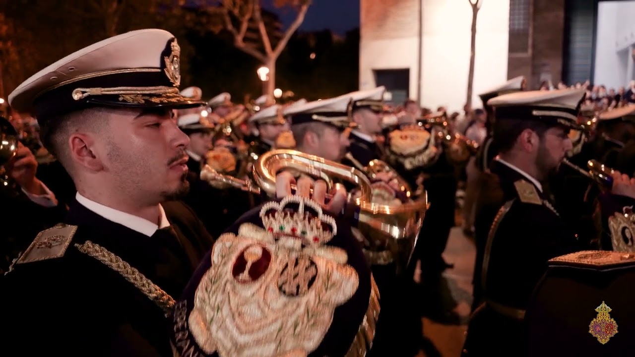 Salida Señor de Pasión - Procesión Magna Almería Lumen Dei. Acompañado por Tres Caídas de Triana.