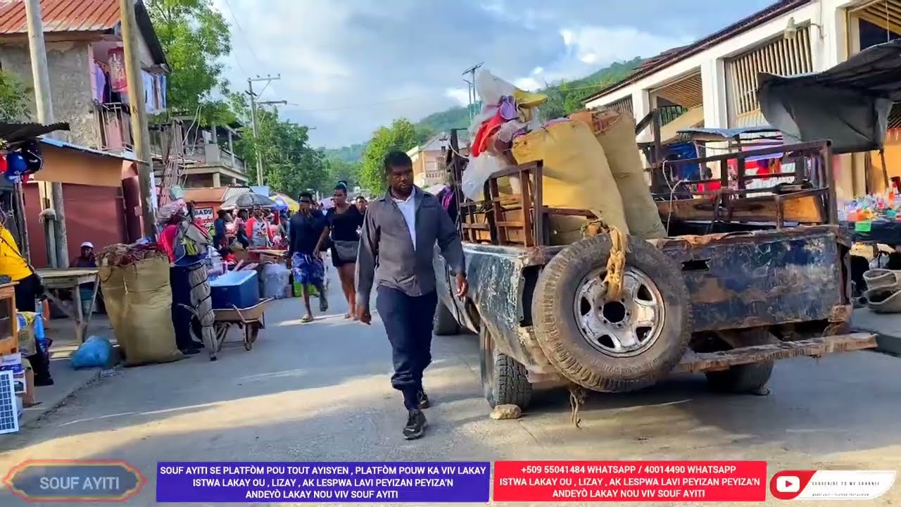 Marché  Fond Des Blancs _ vini gade kijan aktivite yo ye nan Kominote an Jou sa gen anpil machann 
