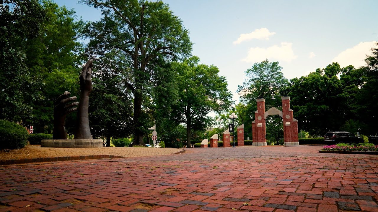 Campus Tour: Academic Buildings