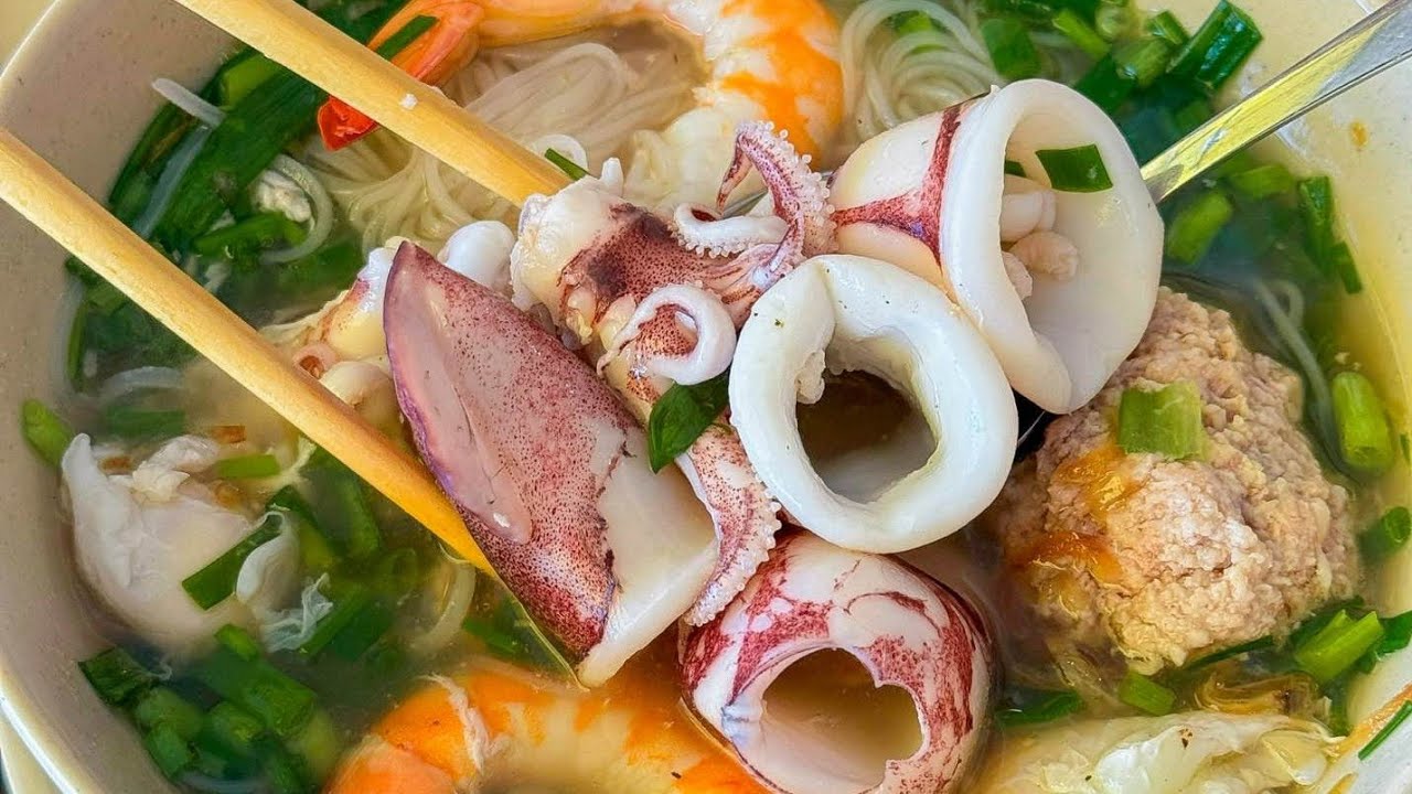 Vũng Tàu Hủ Tiếu Mực Ông Già Cali Số 7 Hạ Long