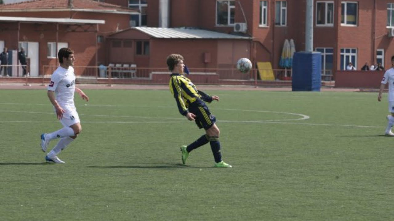 fenerbahçe 1  sakaryaspor 0  U18 LİGİ  2009