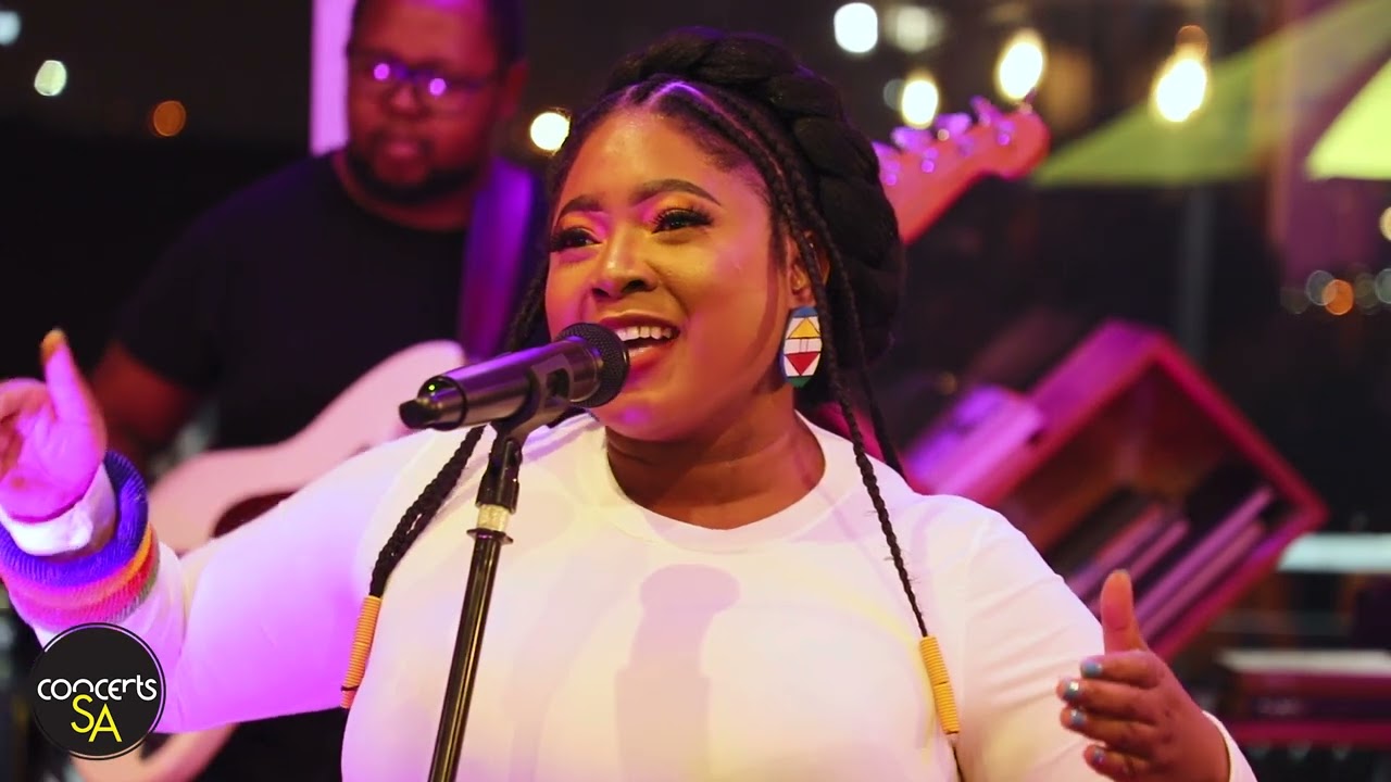Dudu Makhoba sings 33