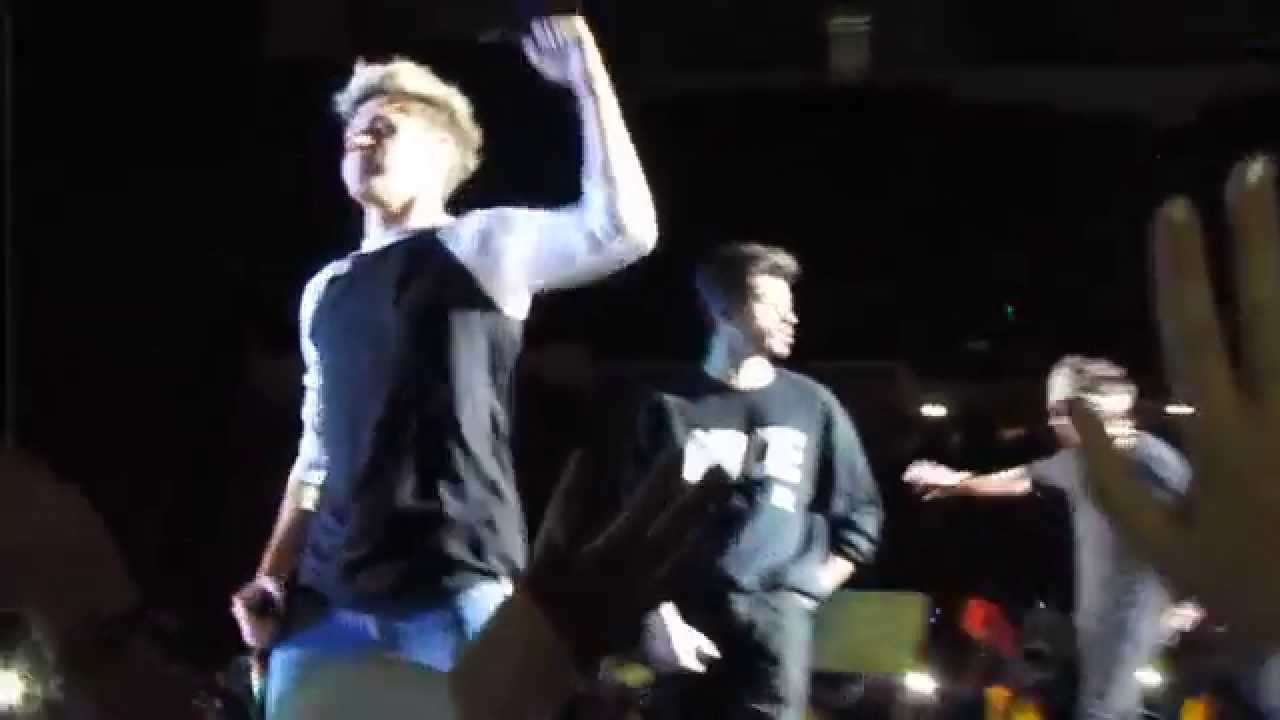 One Direction en Chile, Estadio Nacional, Diana