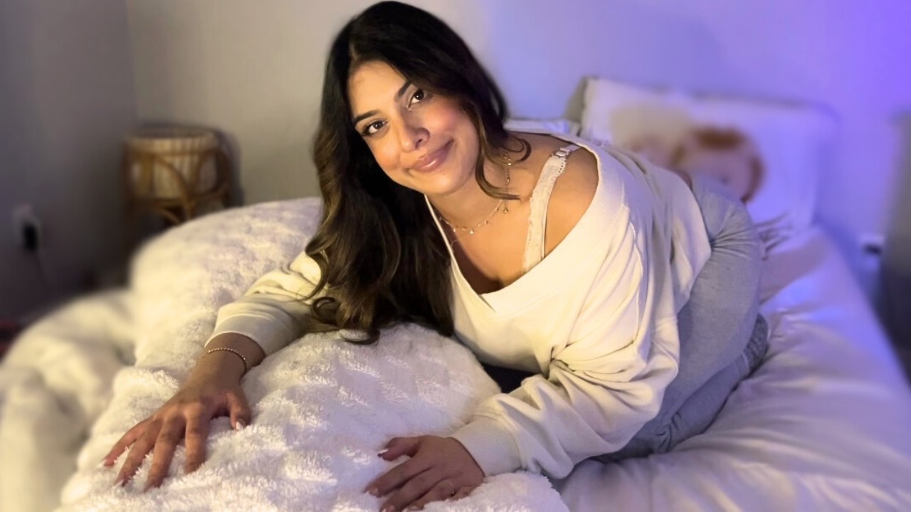 Massage Roleplay ASMR (Fabric Sounds, Gentle Pats, Soft Whispers)