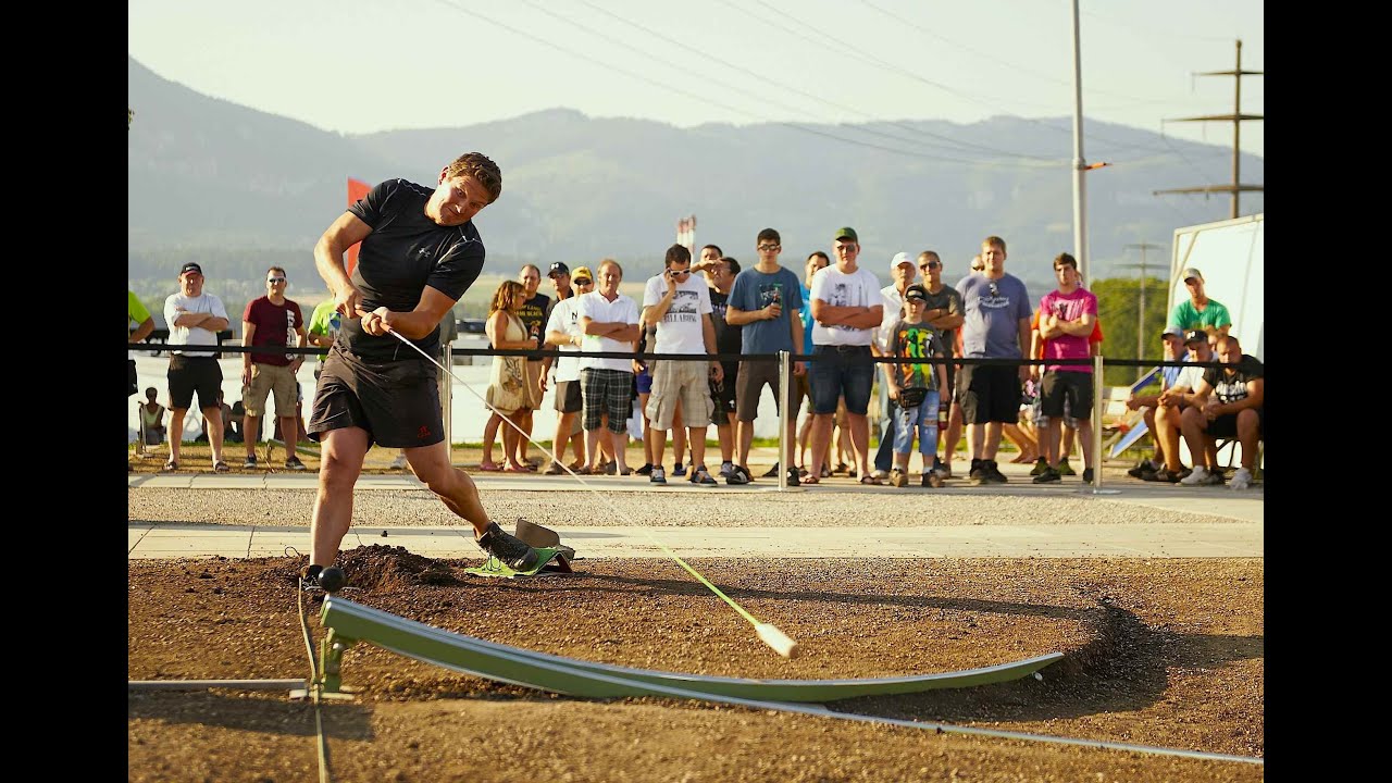 Farmers' Golf competition in Switzerland - Red Bull Hornussen