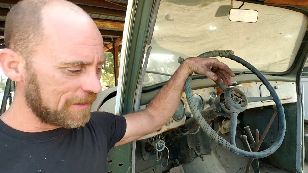 1956 International - Truck Restoration - Hallmark Truck - More Disassembly