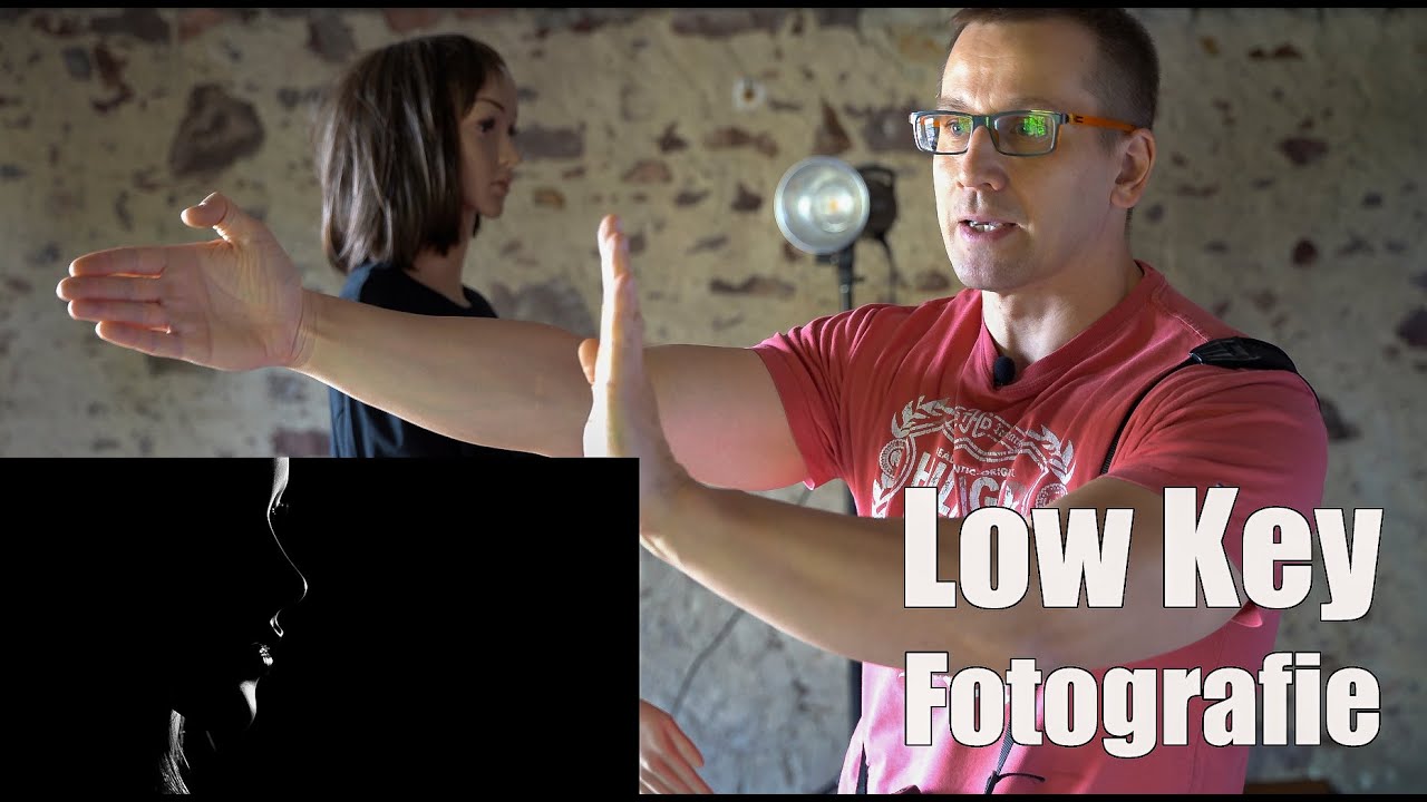 Low Key Fotografie - nur eine Lichtkante / schmales Streiflicht setzen  //  WOLF - PHOTOART