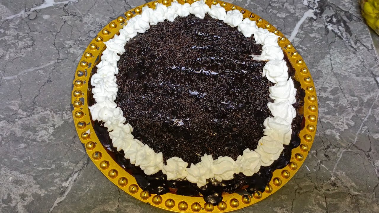 كيكه اقتصاديه كاتحمق طريقه سهله  بدون حليب ولا بيض غي بالماء 👌👌🍰🍰