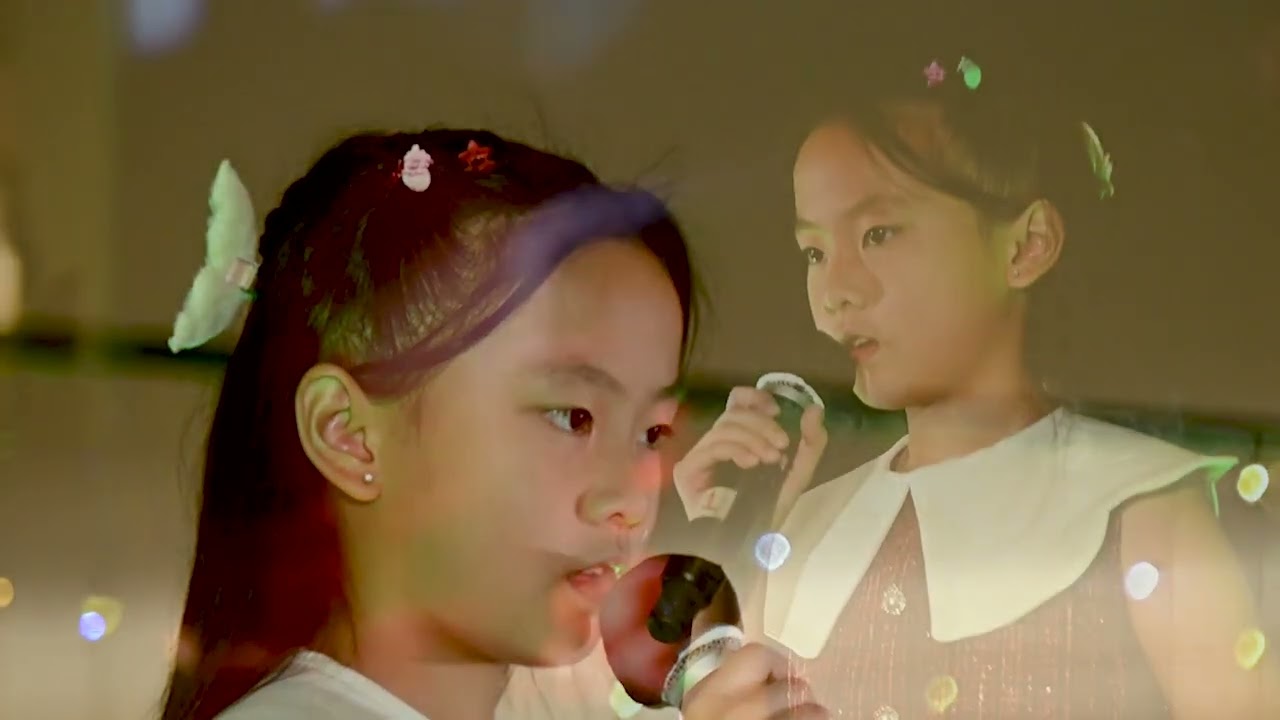 Kimberly Jocelyn Wijaya - When Christmas Comes to Town 🎉