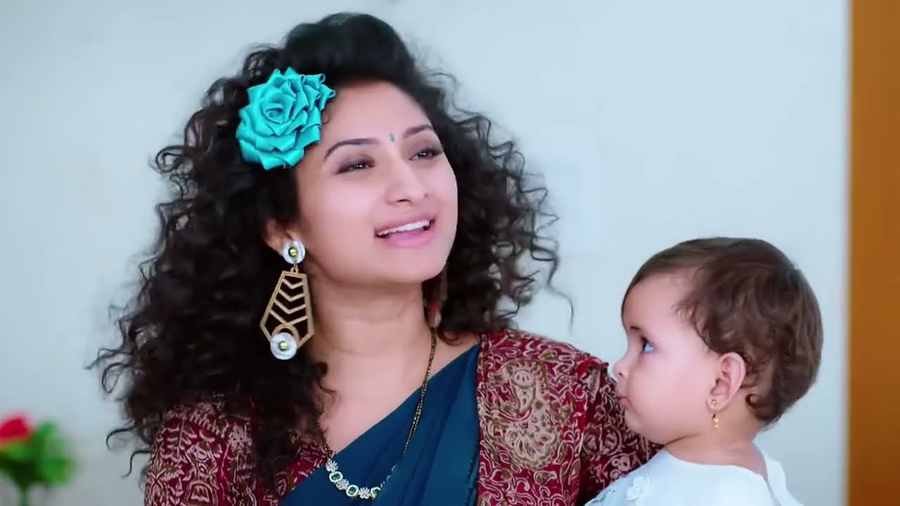ತಿಲೋತ್ತಮಾಳಿಗೆ ಗಾಯತ್ರಿಯ ಜಾತಕದ ಬಗ್ಗೆ ಅನುಮಾನ - Trinayani - Full Ep - 785 - Zee Kannada