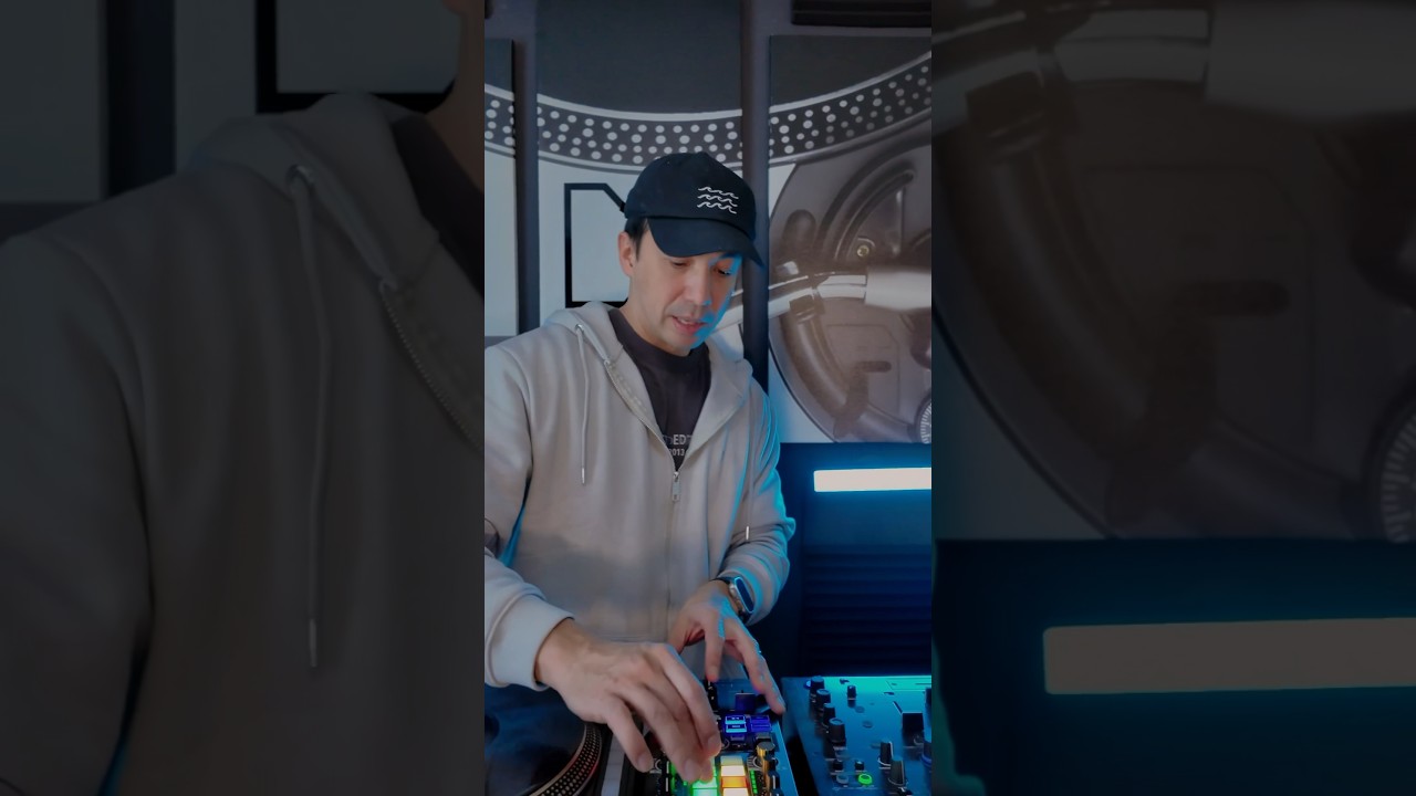 Mixtour PRO sessions part 1 🤩 Do you think this is the future of DJing? 🎚️ #shorts #djing #2024