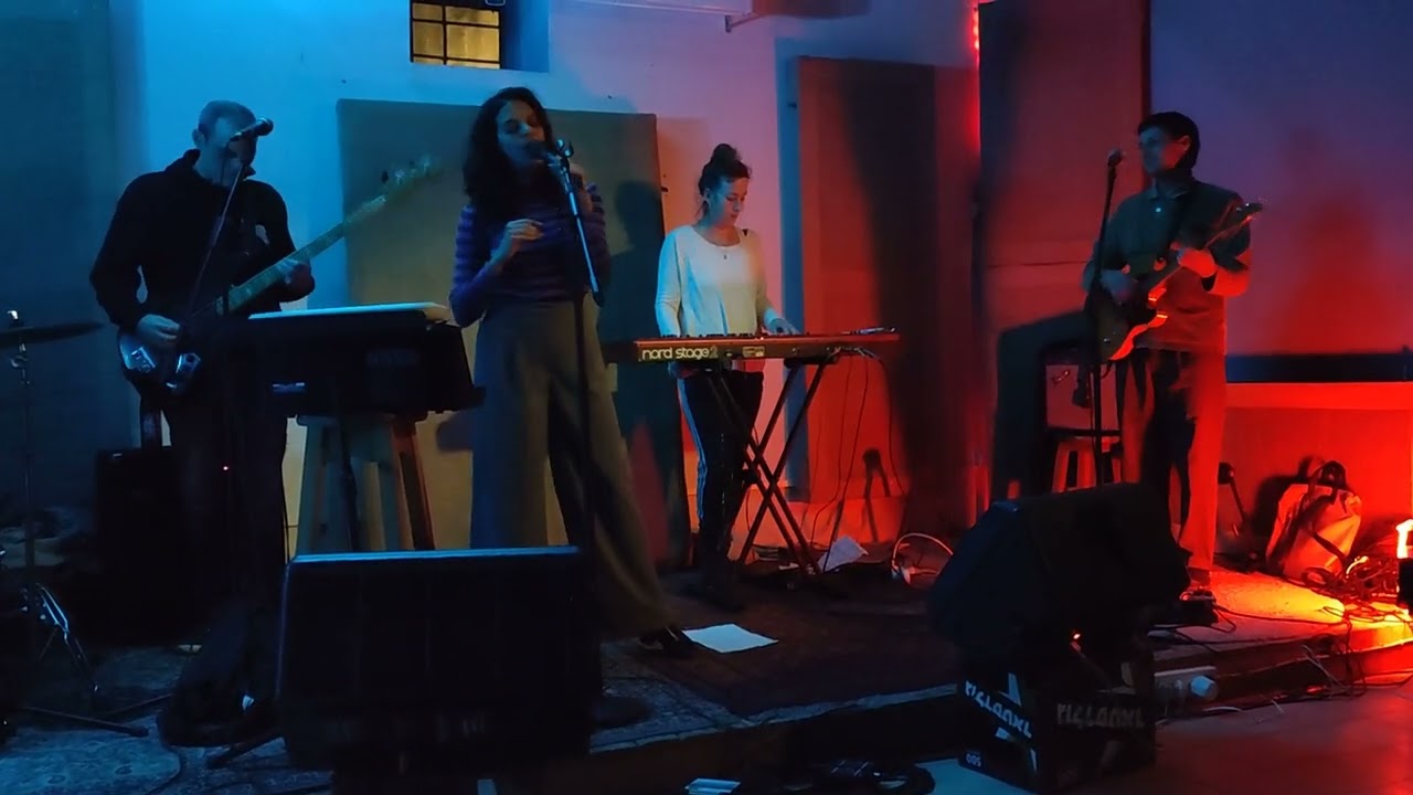 שקד מוכיח - שיר לאבא