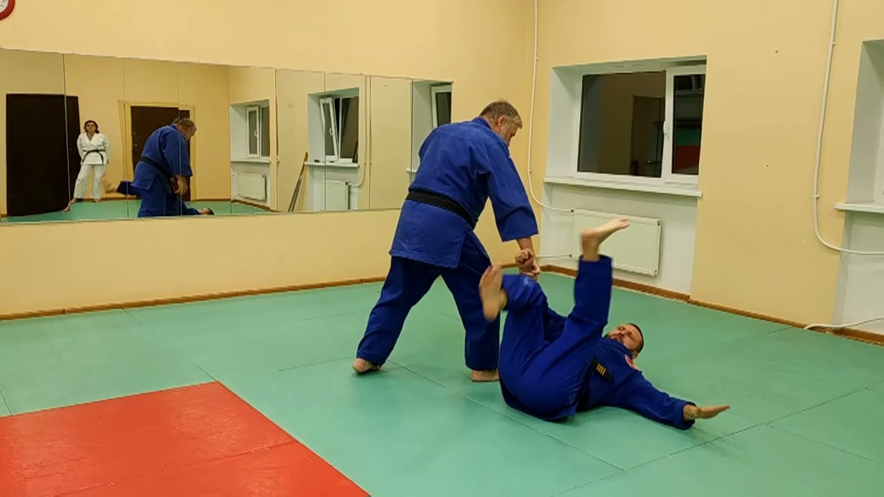Отработка комбинаторики удар-бросок!