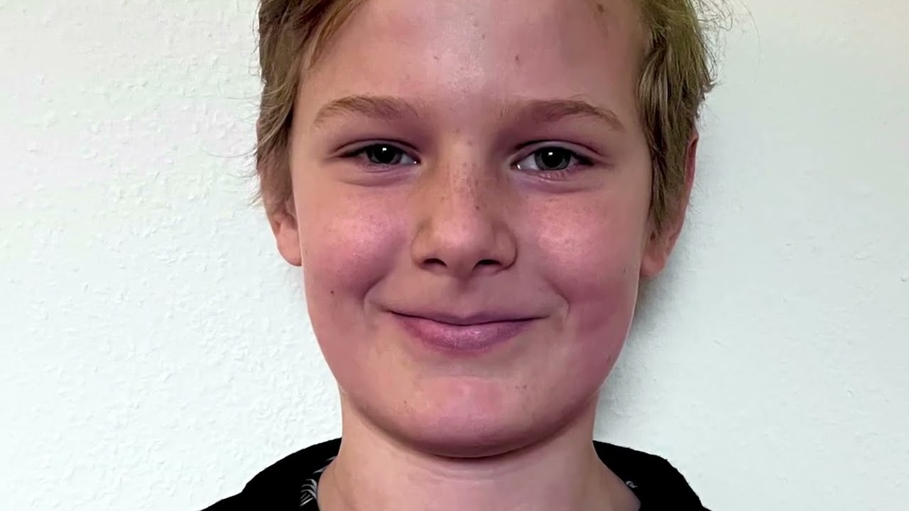Du er min gulerod Officiel musikvideo af Kathrine &AElig;rtebjerg, 2026.