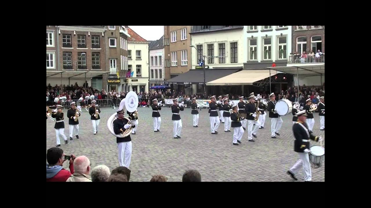 Taptoe Roermond 01 Juni 2013 02 Scheepjeswol Harmonie Veenendaal