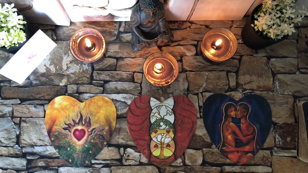 NAMA TAROT “Τι σκέφτεται για σένα τώρα και αν θα επικοινωνήσει!” NEW PICK A CARD