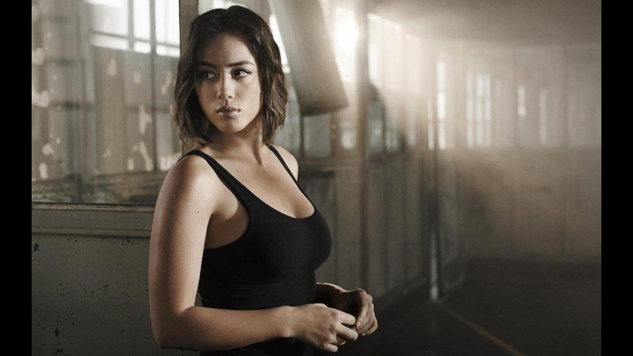 Chloe Bennet Explains Her Relationship with Ghost Rider - NYCC 2016