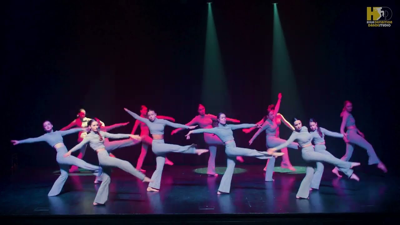 Koncert Mikołajkowy High Definition Dance Studio 2023 #14 Modern