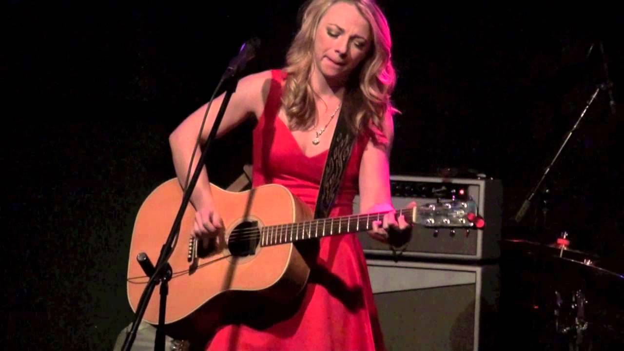 ''LET'S HAVE SOME FUN'' - SAMANTHA FISH alone on acoustic guitar, Jan 312014