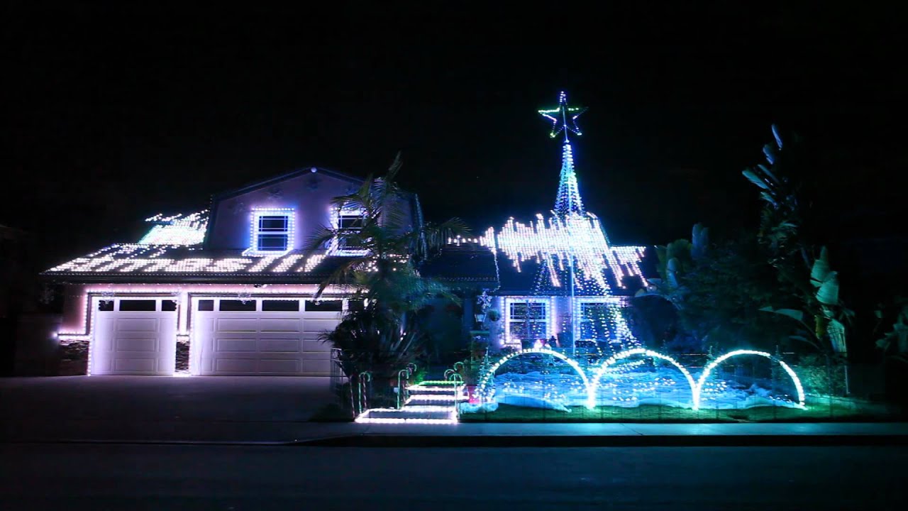 Christmas Light Show 2011 in Fountain Valley, CA by Devers Dream Weavers 54,020 LEDs No.3
