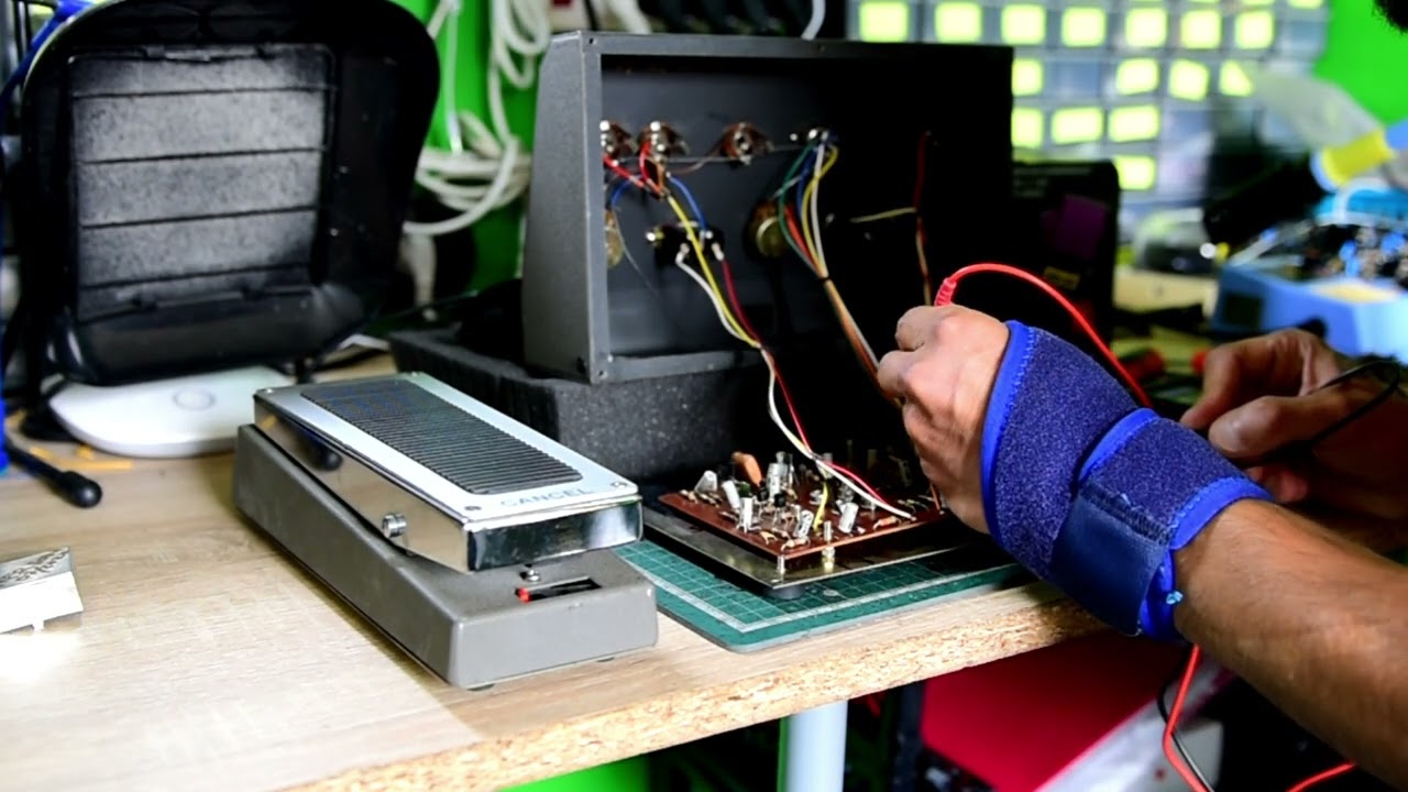 Uni-Vibe Repair Part 1 (late 70s unit)