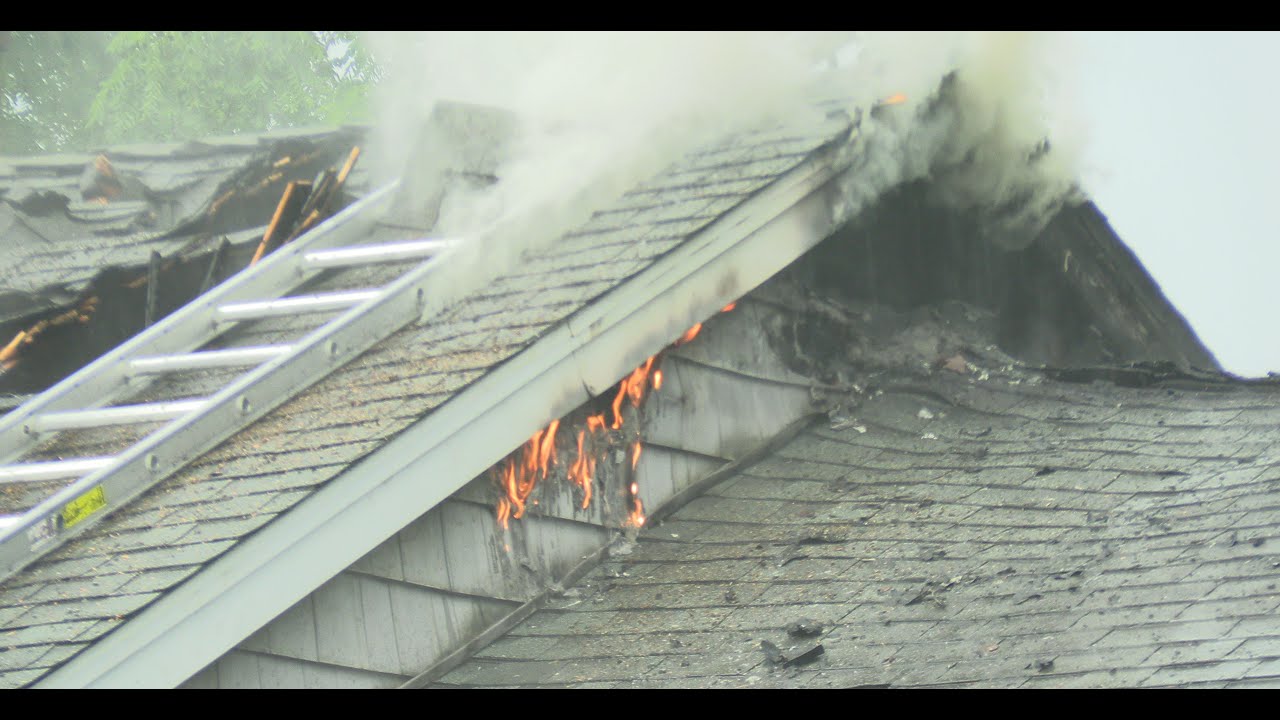 Lightning Strikes Auburn Home, With WFD and Udizzy1969