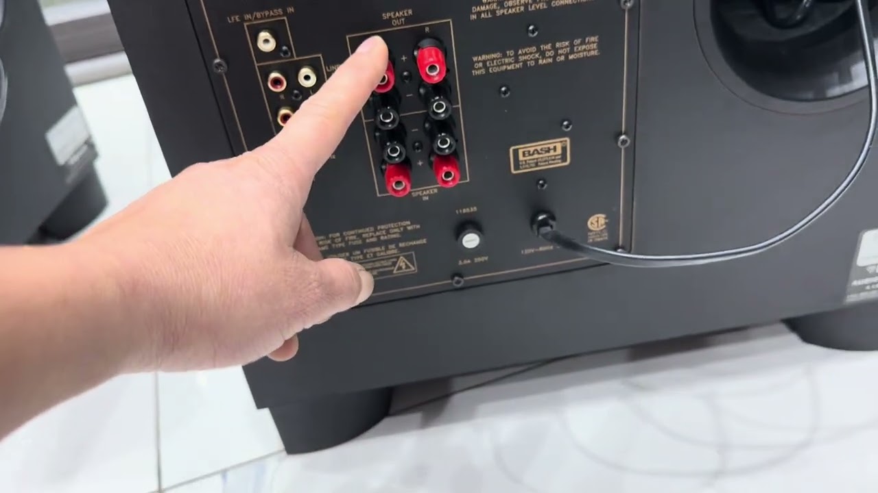 Sub klipsch ksw 15 . Bass 40 điện 120v . Ae lh 0833888081