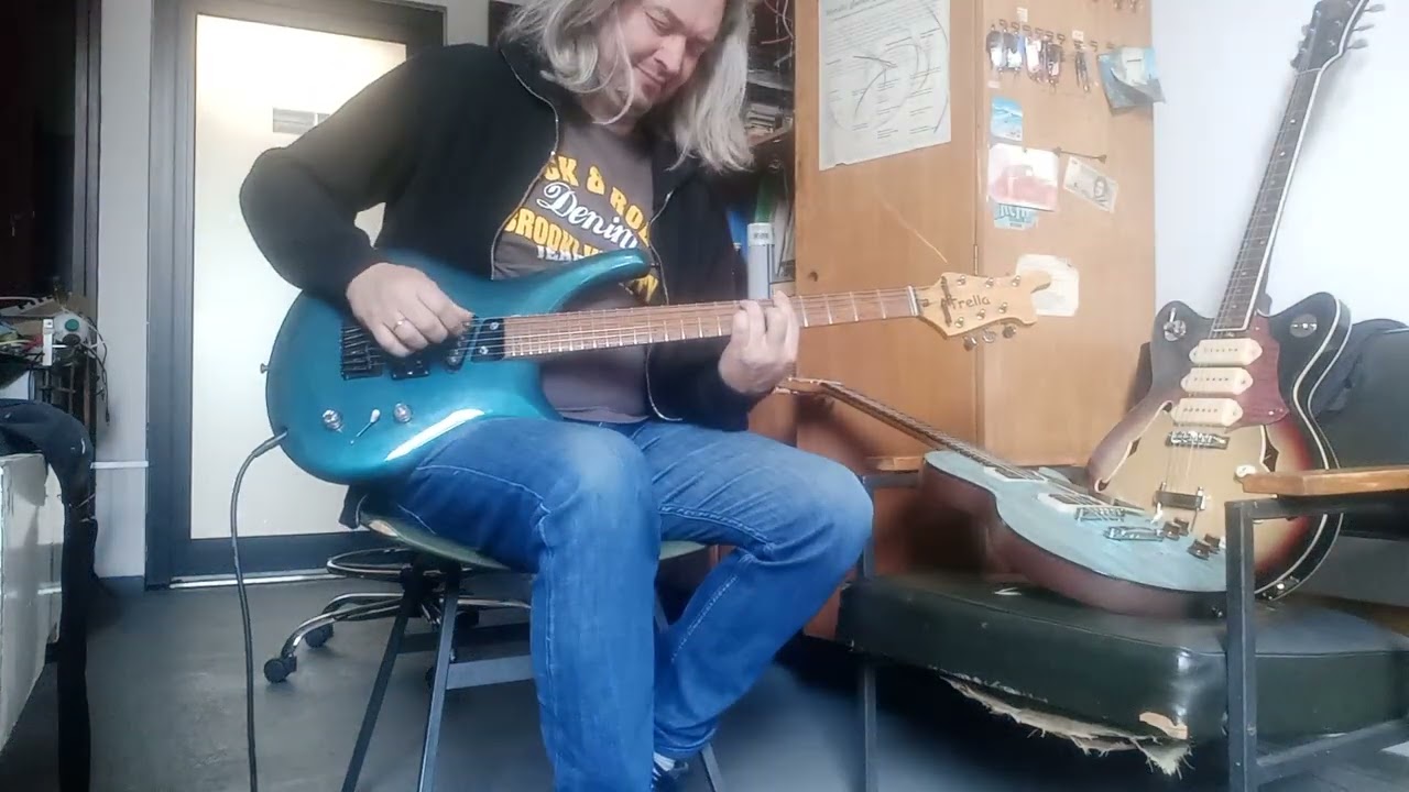Trella Falcon .Guitar made in Poland 1994