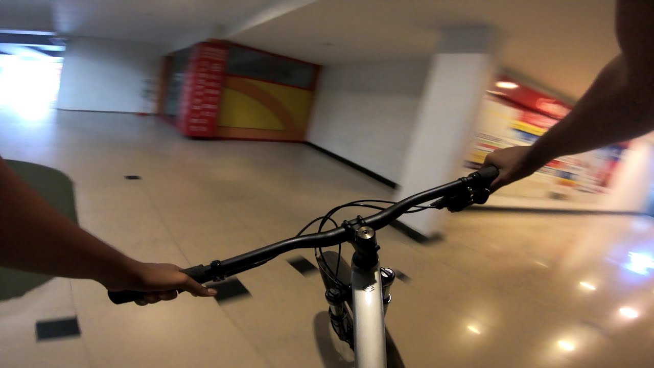 സൈക്കിൾ Thrissur Mall ഉള്ളിൽ കയറ്റി ....🤭|Urban Freeride Thrissur💥