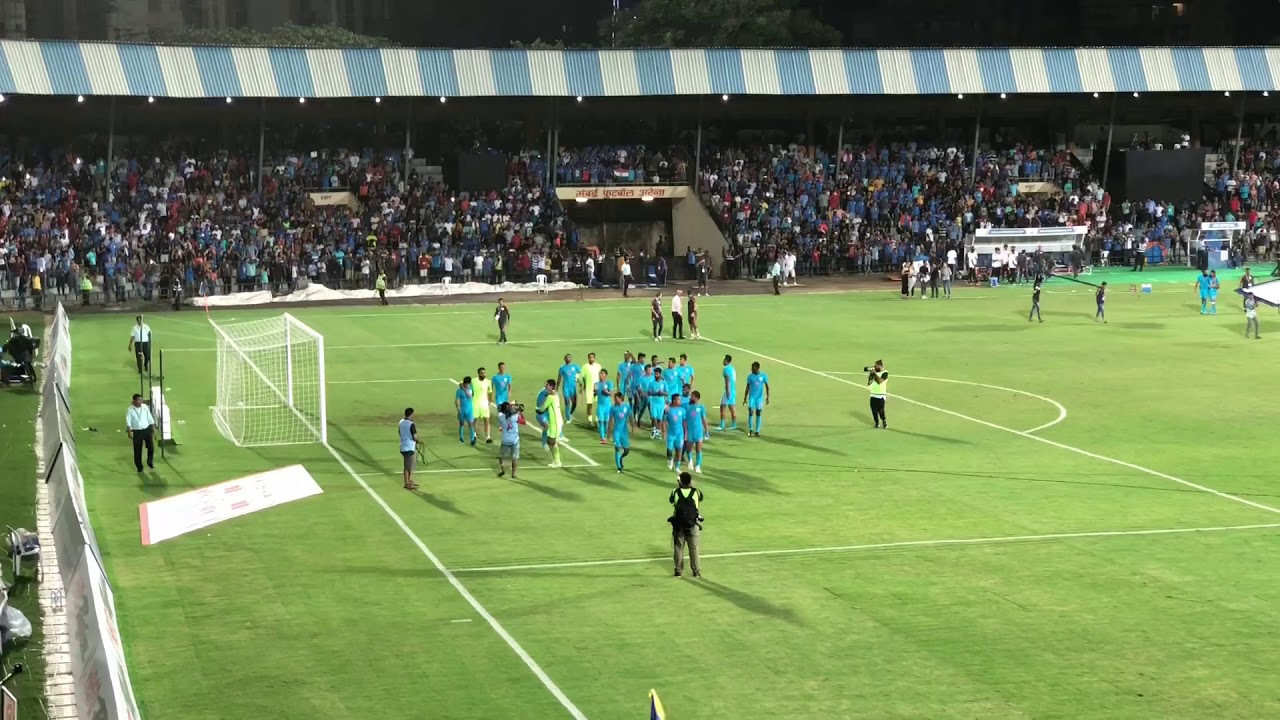 Indian football fans (chants, reactions and celebrations)