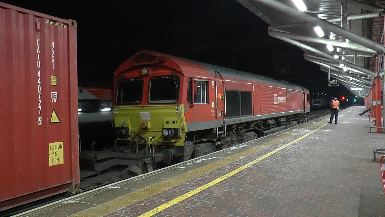 Action Packed Early Morning @ Rugby Station.