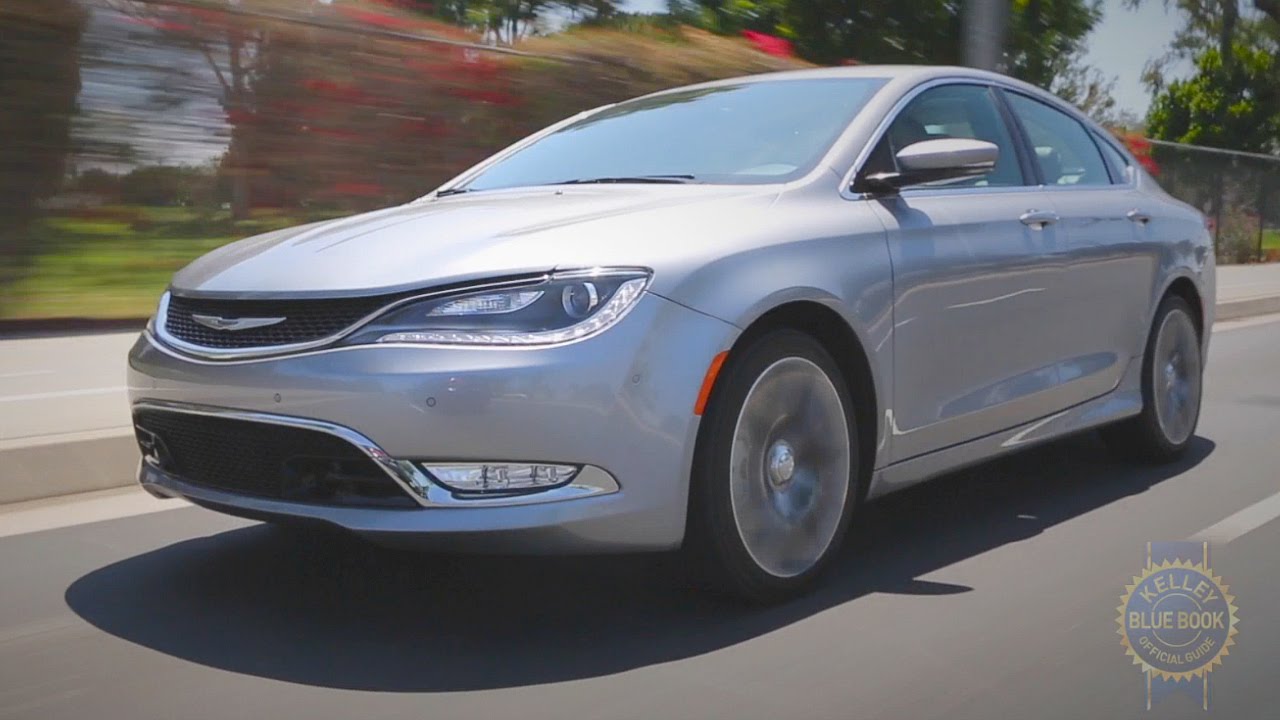 2016 Chrysler 200 - Review and Road Test