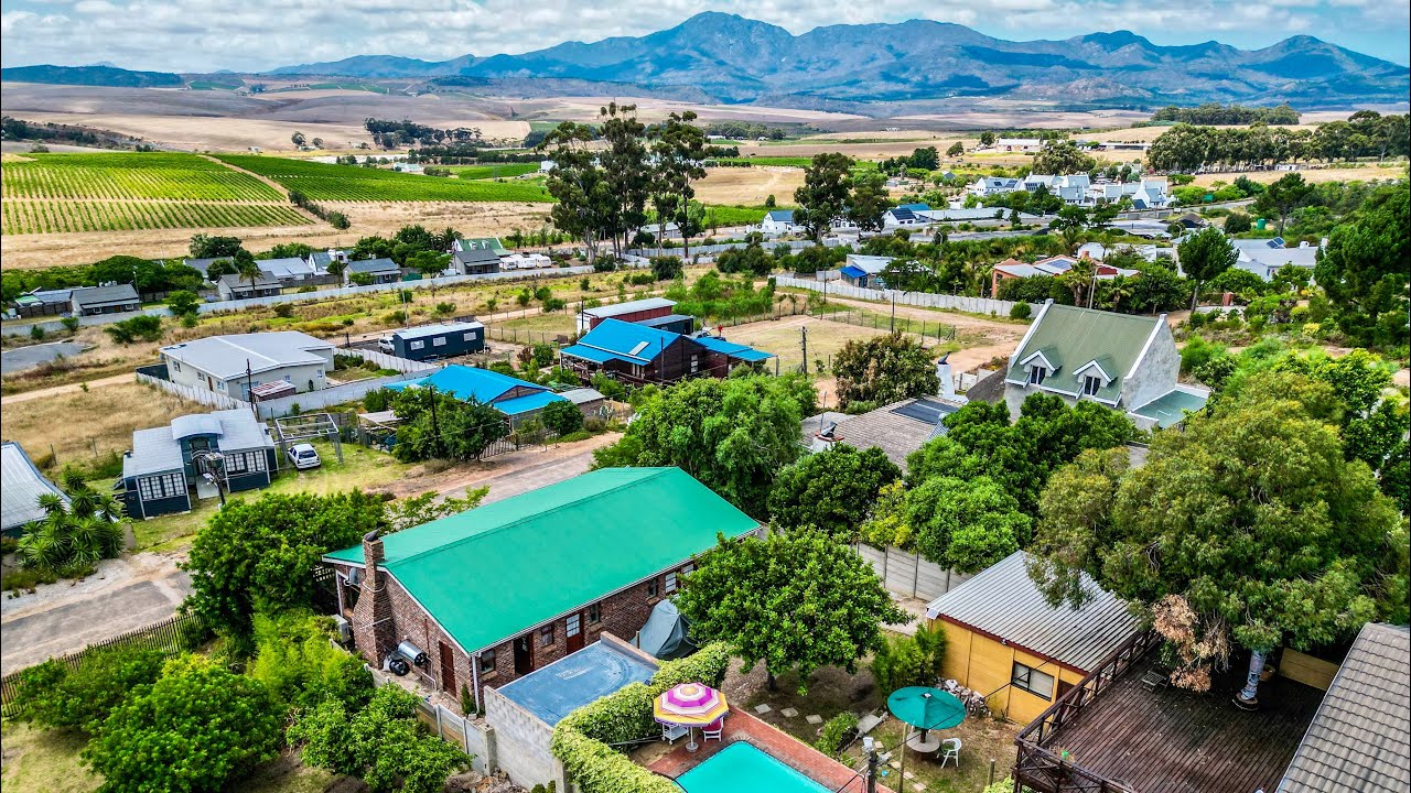 3 Bedroom house for sale in Bot River, Western Cape, South Africa : R1,995,000