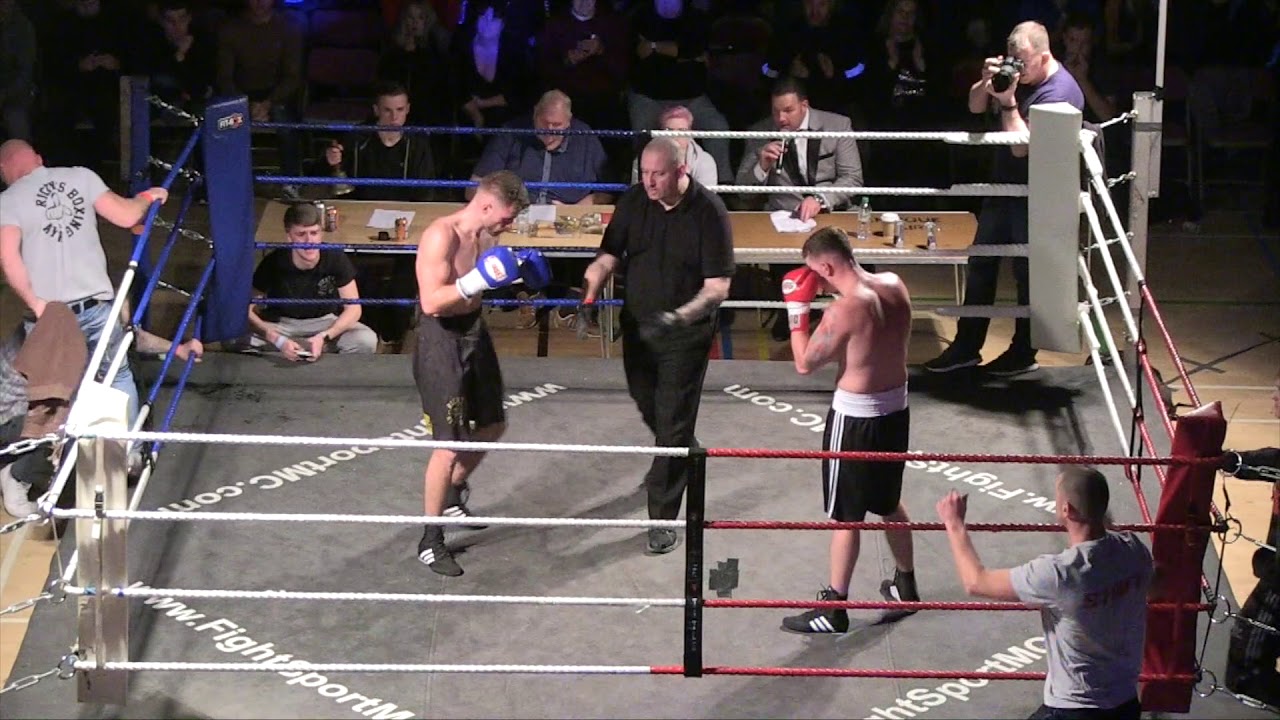 Fight 13 - Martin Johnston vs Connor Izzard